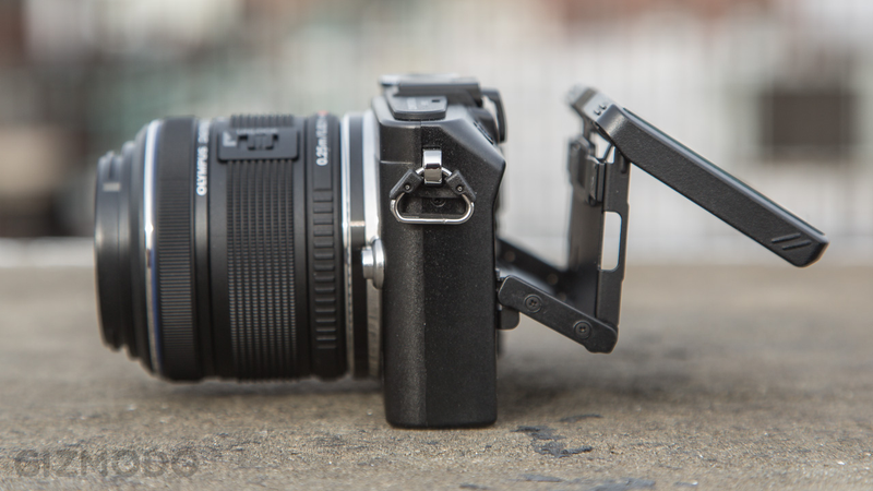 Illustration for article titled Olympus E-PL5 Review: Top-Notch Guts in an Awkward Body